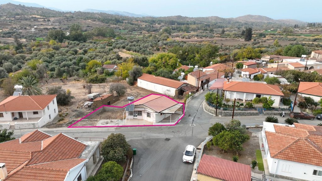 Ground floor house in Flasou, Nicosia | Photo 1