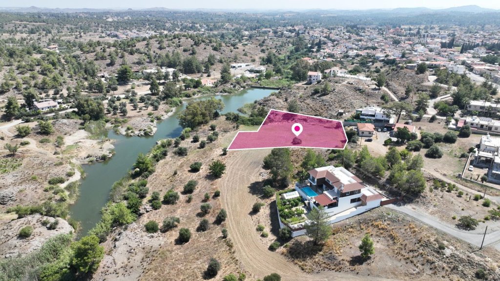 50% Share of a residential field in Lythrodontas, Nicosia | Photo 1