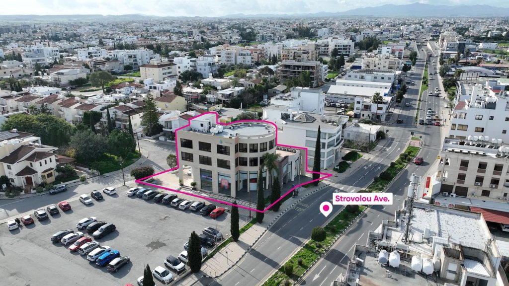 Three-storey building in Strovolou Avenue, Strovolos, Nicosia | Photo 1