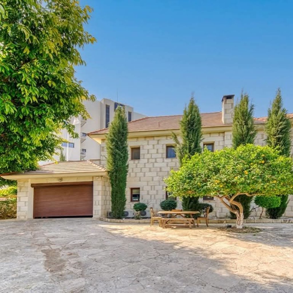 4 BR House in Potamos Germasogeias, Limassol | Photo 1