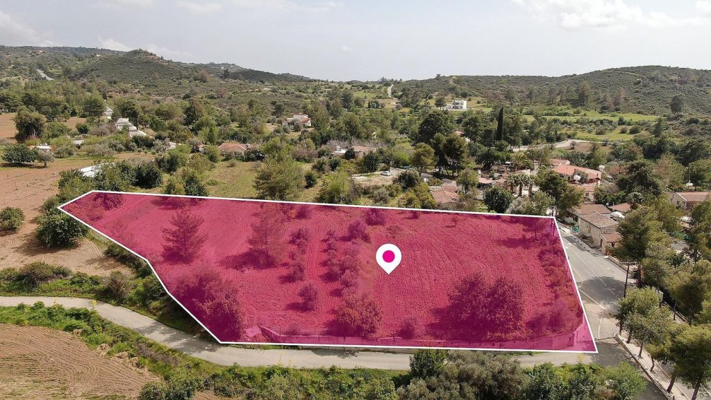 Prime Development Opportunity: Residential Field in Lageia, Larnaca | Photo 1
