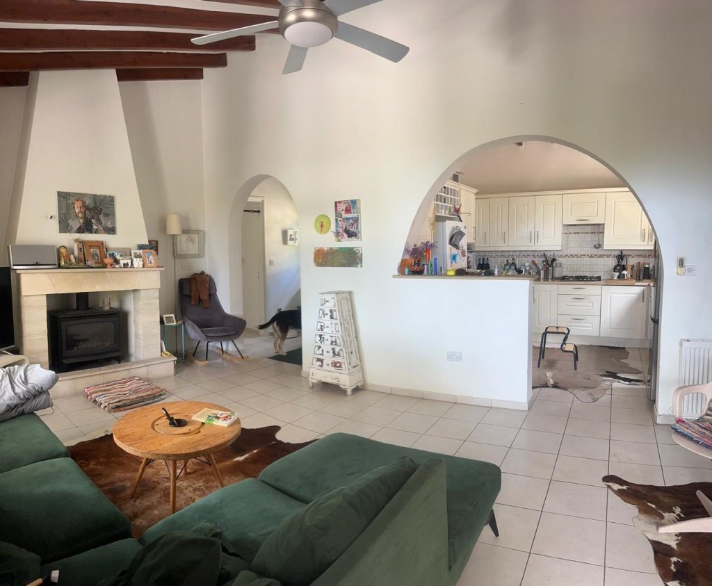 3 BR Bungalow in Tala, Paphos | Photo 1