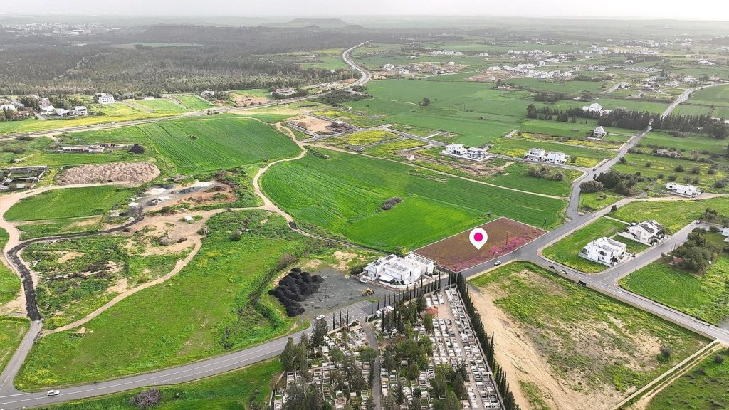 (Share) Residential field in Geri, Nicosia | Photo 1