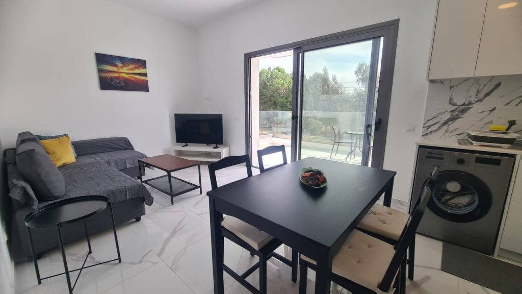 1 BR Apartment in Zakaki, Limassol | Photo 1