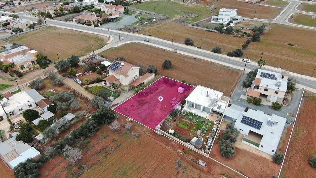 Distributed 50% share of a residential field in  Kokkinotrimithia,  Nicosia | Photo 1