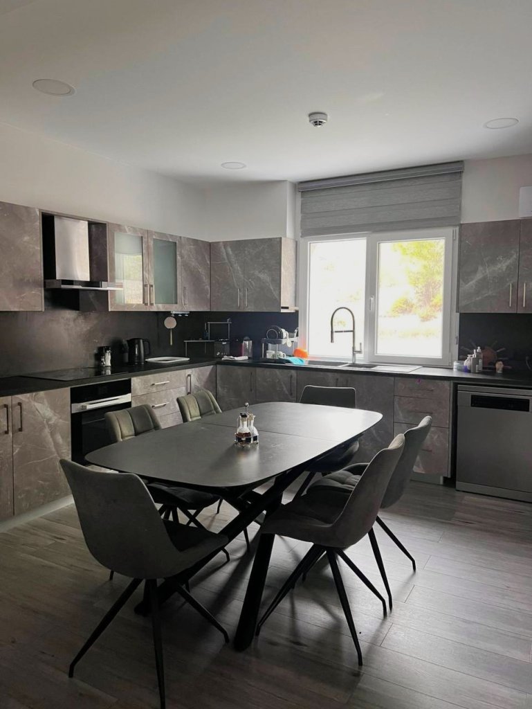 4 BR House in Trimiklini, Limassol | Photo 1