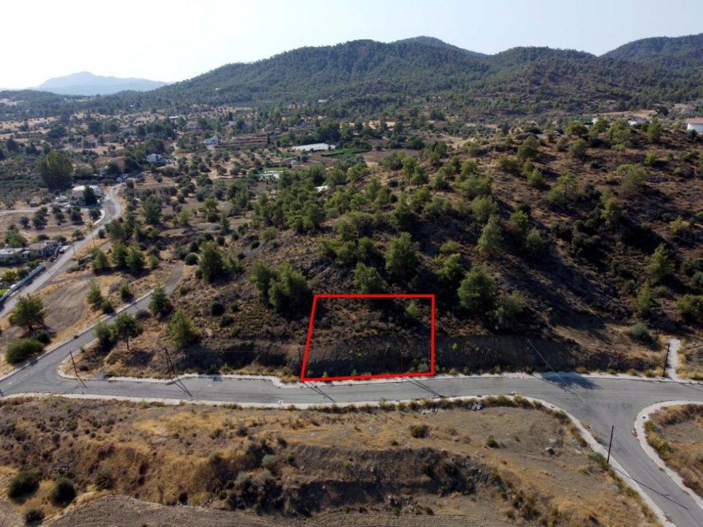 Residential plot in Lythrodontas, Nicosia | Photo 1