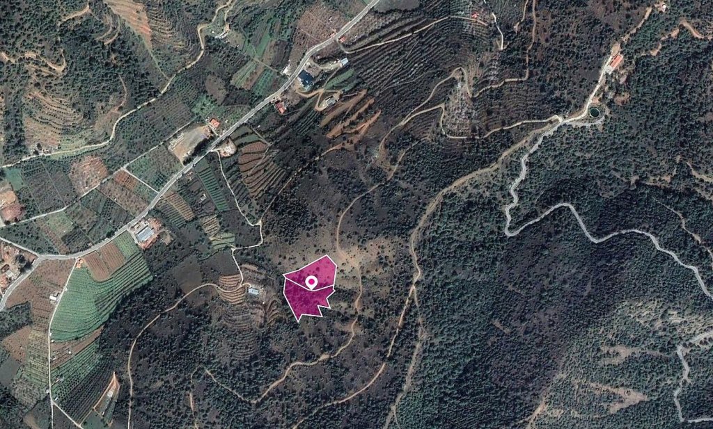 2 x Fields in Tsakistra, Nicosia | Photo 1