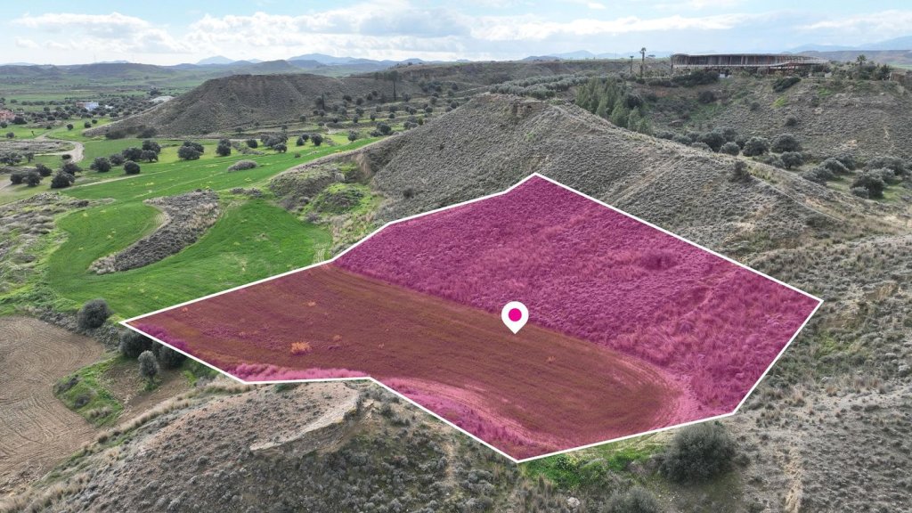 Residential field located in Tseri, Nicosia. | Photo 1