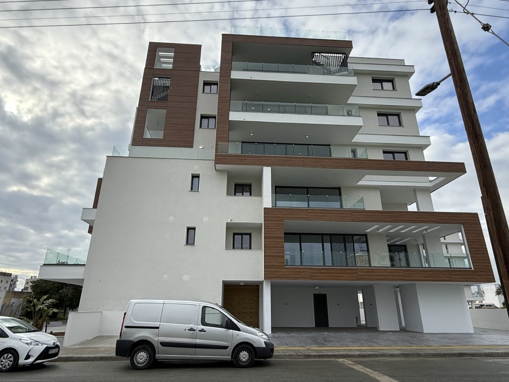 2 BR Penthouse in Arch Makarios III, Larnaca | Photo 1