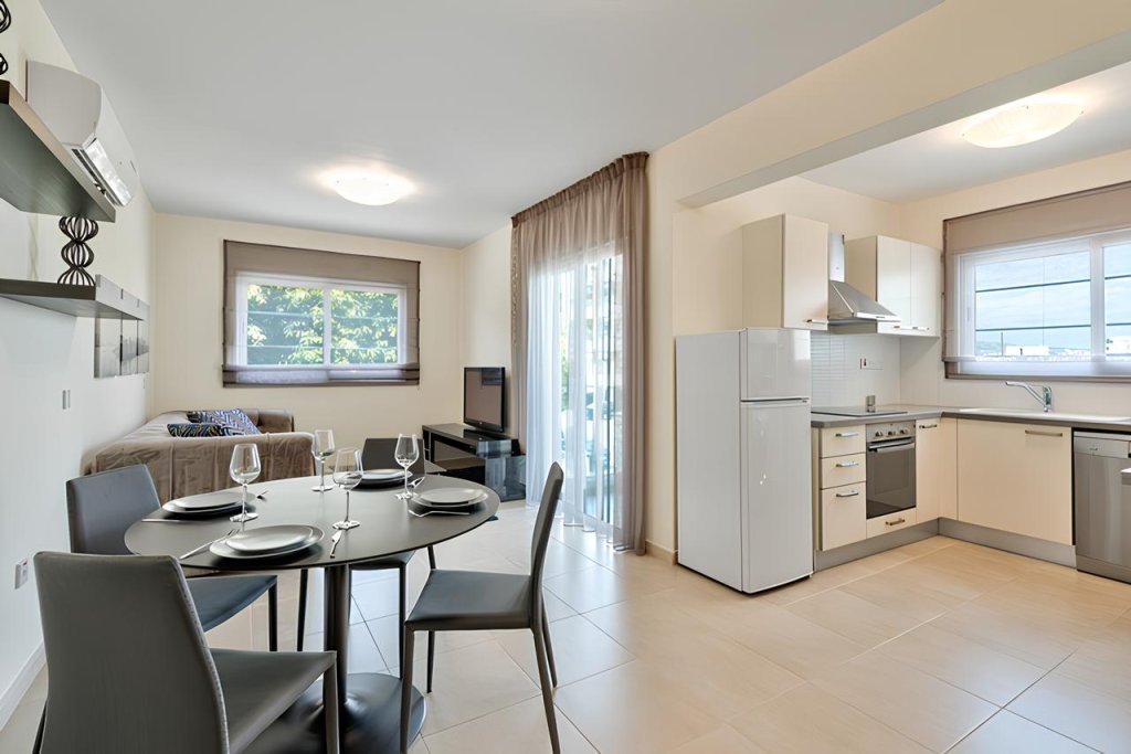 1 BR Apartment in Potamos Germasogeias, Limassol | Photo 1