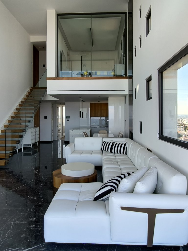 3 BR Duplex in Harbor, Larnaca | Photo 1