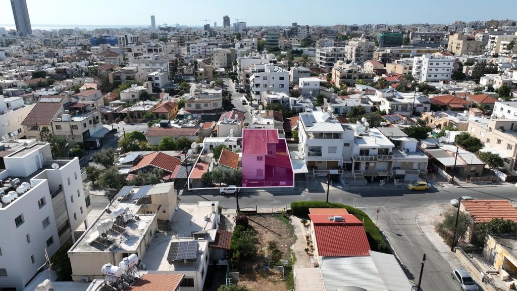 Two-Storey 5-Bedroom House, Mesa Geitonia, Limassol | Photo 1