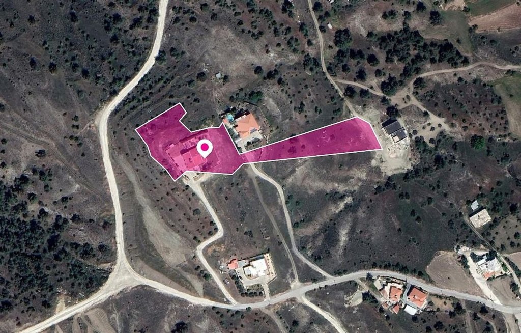 Share of a residential field, in Agia Marina Xyliatou, Nicosia. | Photo 1