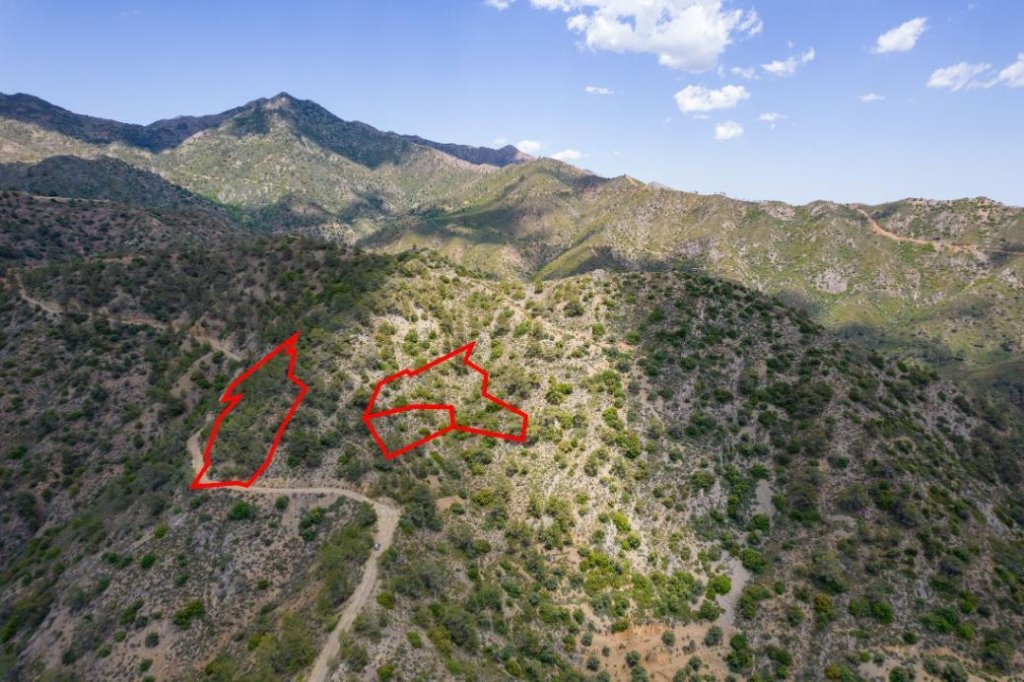 Fields in Sykopetra, Limassol | Photo 1