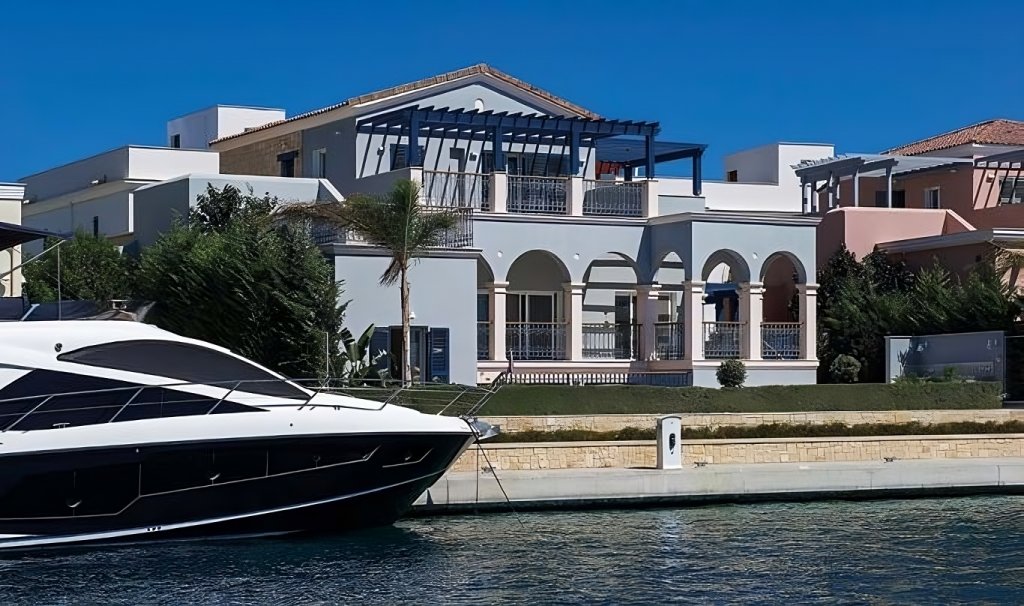 4 BR Villa in Limassol Marina, Limassol | Photo 1
