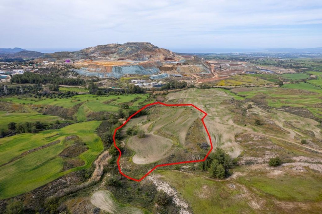 Agricultural field in Linou, Nicosia | Photo 1