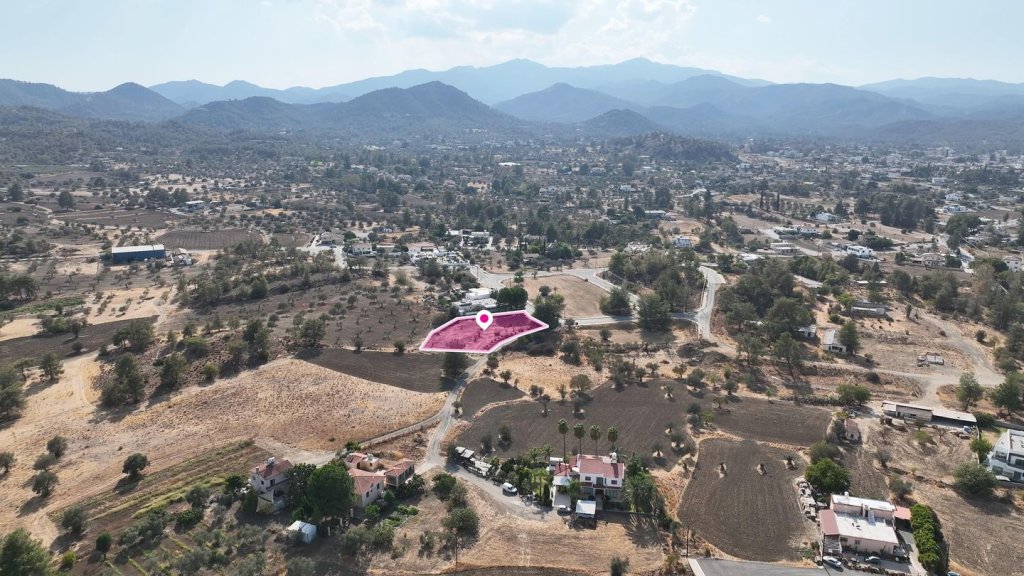 Residential Field in Lythrodontas, Nicosia | Photo 1