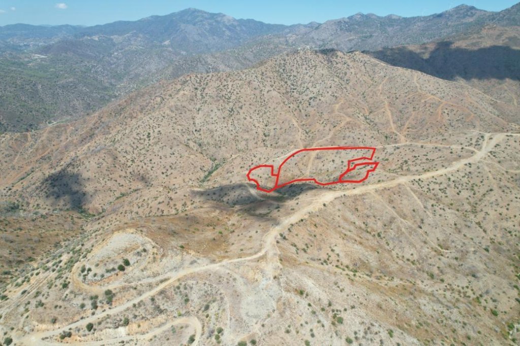 Fields in Eptagoneia, Limassol | Photo 1