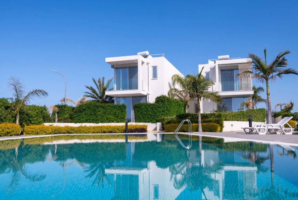 5 BR Villa in Pegeia | Photo 1