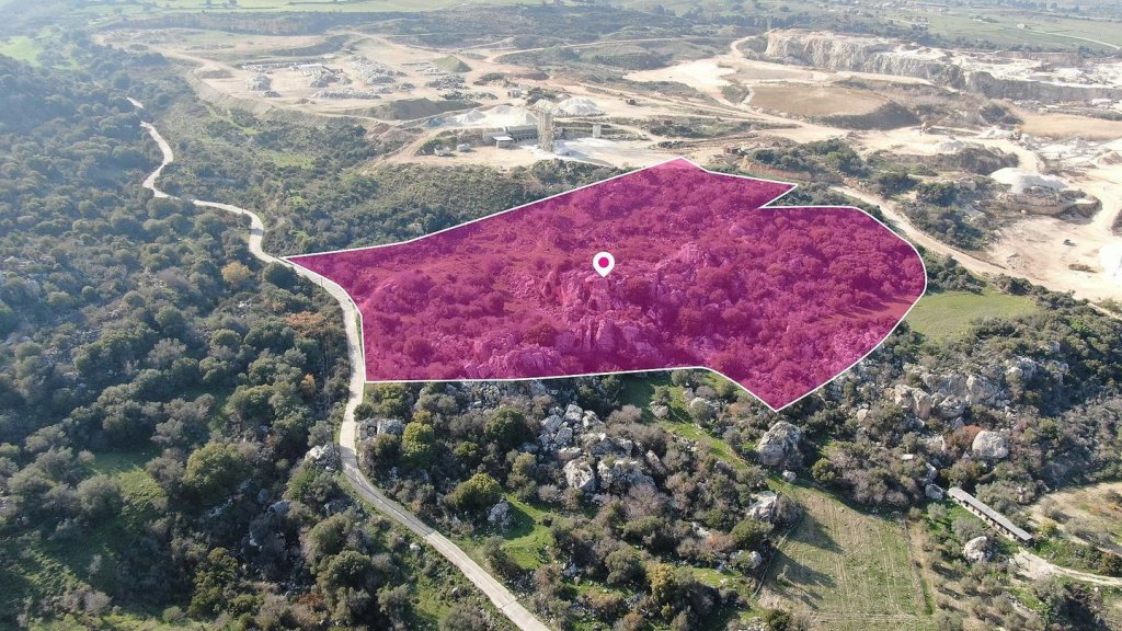 Agricultural / Protection Zone field in Drouseia, Paphos | Photo 1