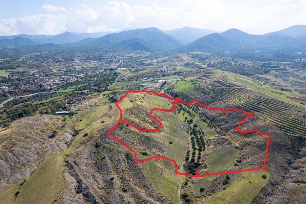 Agricultural fields in Nikitari, Nicosia | Photo 1