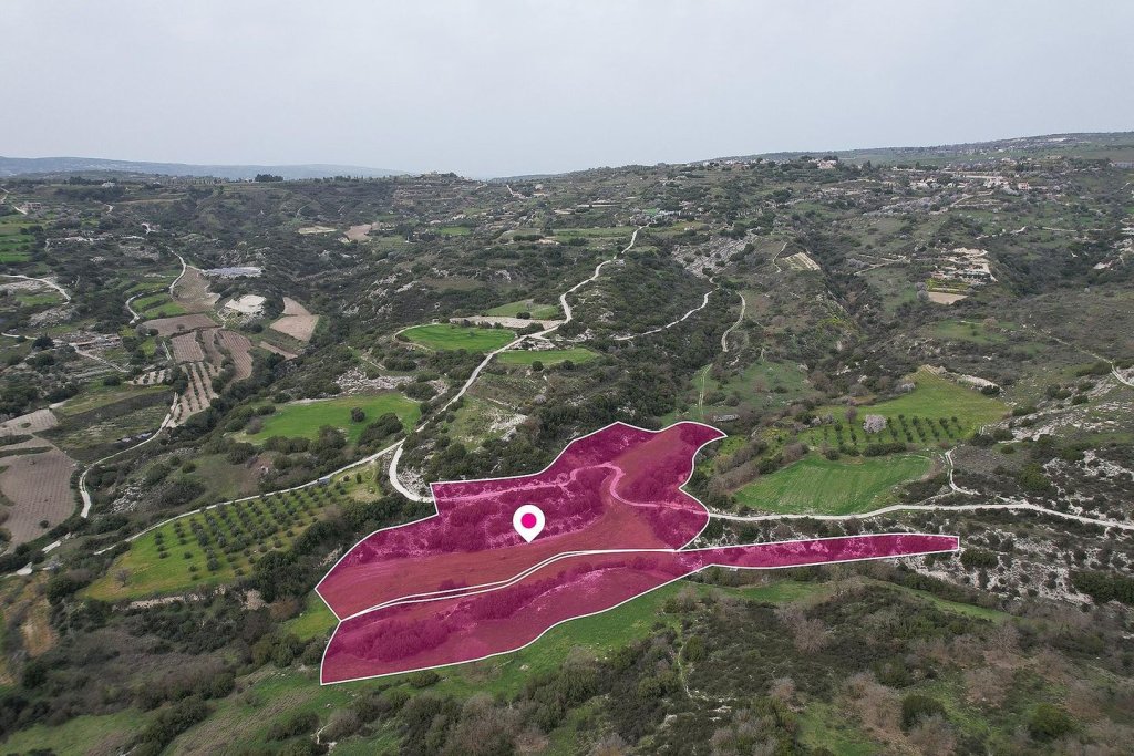 Three Agricultural fields, Psathi, Paphos | Photo 1