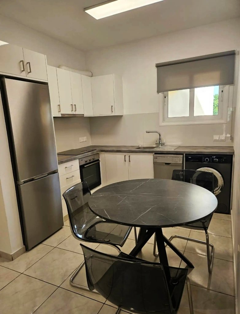 2 BR Apartment in Agios Spyridon, Limassol | Photo 1