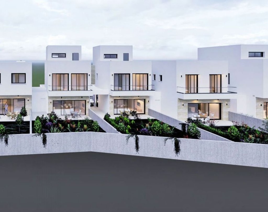 4 BR Villa in Agios Athanasios, Limassol | Photo 1