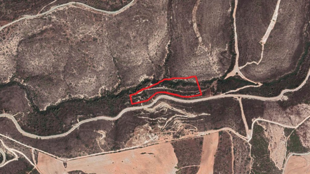 Field in Souskiou, Paphos | Photo 1