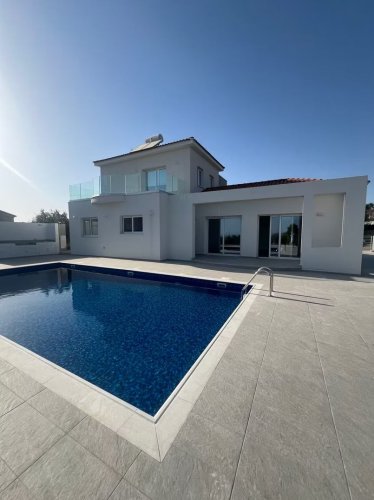 3 BR Villa in Pegeia, Paphos - Image 1