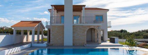 3 BR Villa in Pegeia - Image 1