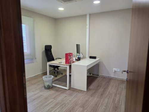 Офис 232 м² в аренду в Agios Athanasios, Limassol, 4102