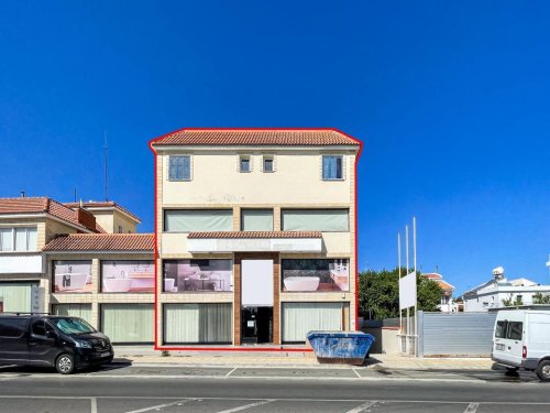 Mixed-use building in Egkomi, Nicosia - Image 1