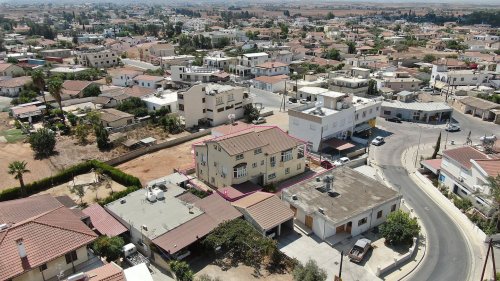 Residential building in Kokkinotrimithia, Nicosia - Image 1