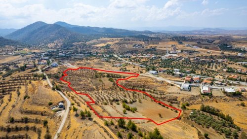 Residential field in Nikitari, Nicosia - Image 1