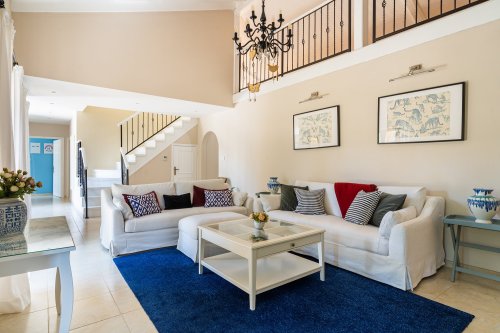 6 BR House with two guest houses in Souni, Limassol - Image 1