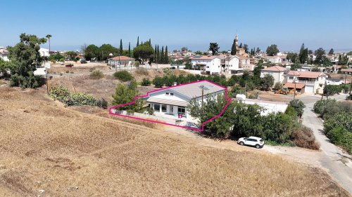 Charming Metallic-Frame Detached Home with Attic – Peristerona, Nicosia - Image 1