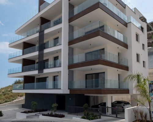 2 BR Apartment in Germasogeia, Limassol - Image 1