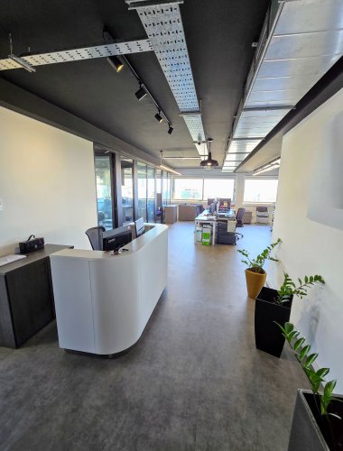 Office in Agios Nicolaos, Limassol - Image 1