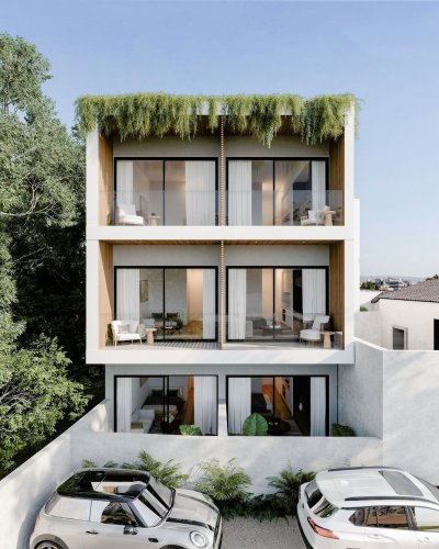 9 BR Building in Limassol - Image 1