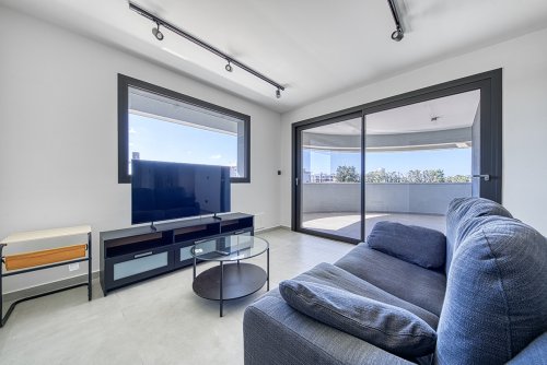 2 BR Apartment in Zakaki, Limassol - Image 1