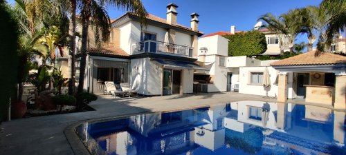 For Sale 3+1 BR Villa with a sea view in Agios Tychonas, Limassol - Image 1