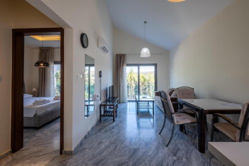 1-bedroom apartment in Latchi, Paphos - Image 1