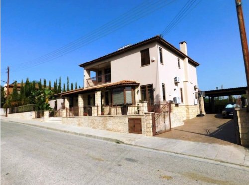 4 BR Villa in Episkopi, Limassol - Image 1