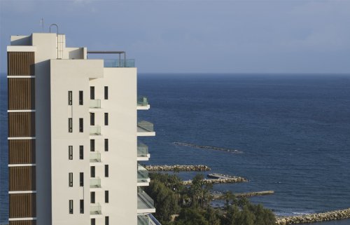 3 BR Apartment in Agios Tychonas, Limassol - Image 1