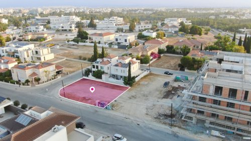 Exclusive Residential Plot in prestigious Aglantzia - Image 1