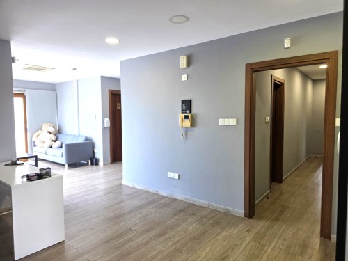 Офис 232 м² в аренду в Agios Athanasios, Limassol, 4102