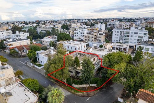 Two-storey house in Kaimakli, Nicosia - Image 1