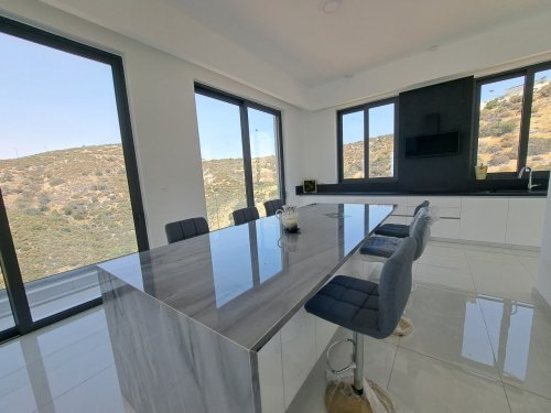 4 BR Luxury Villa in Agios Tychonas, Limassol - Image 1